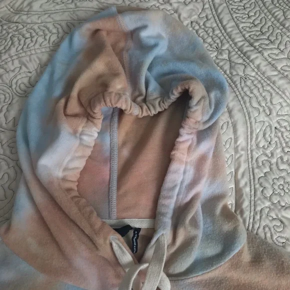 FREE PEOPLE HOODIE ☮️ Tie dyed cropped bat wing sleeves soft lightweight - Picture 6 of 8